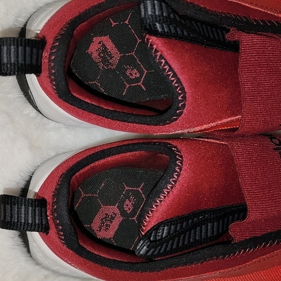 KIDS New Balance Fresh foam Sneakers - Picture 8 of 13